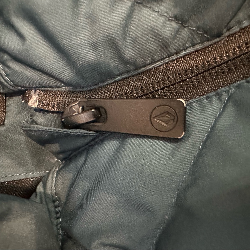 Volcom Casco Down Puffer Jacket Euc Small - image 8